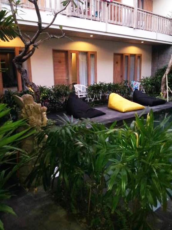 Jukung Guest House Sanur Buitenkant foto