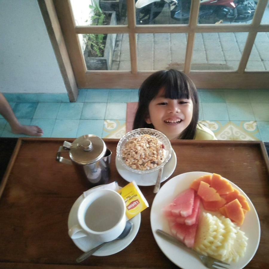 Jukung Guest House Sanur Buitenkant foto