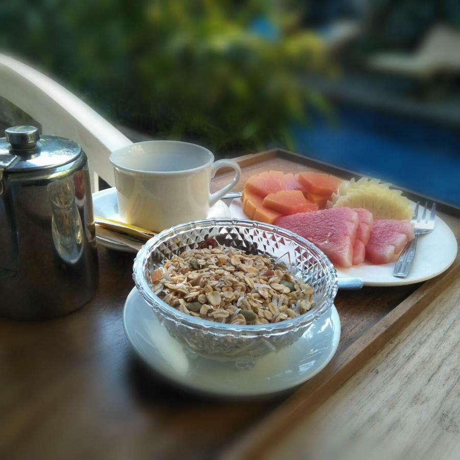 Jukung Guest House Sanur Buitenkant foto