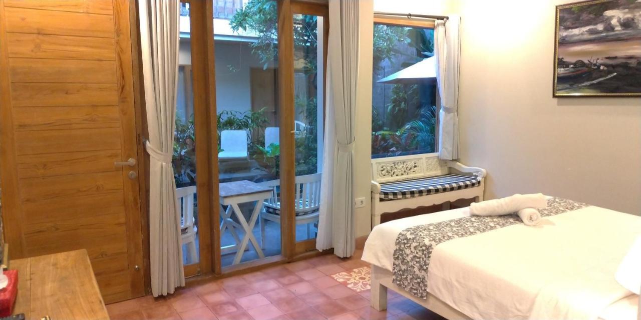 Jukung Guest House Sanur Buitenkant foto